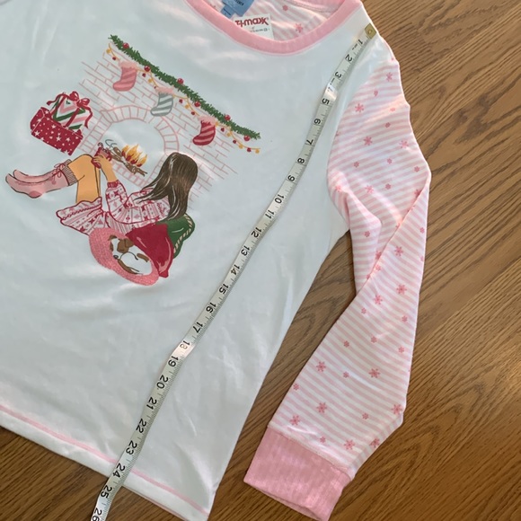 Jane and Bleeker Christmas Pajama Set - Picture 9 of 15